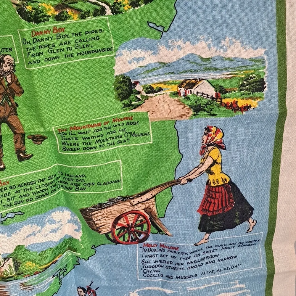Vintage Irish Linen Tea Towel Ireland Land of Song NWOT 1980 Tapestry